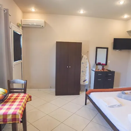 Filippion 2* Mantzavináta