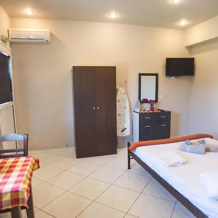 Filippion Hotell Mantzavináta