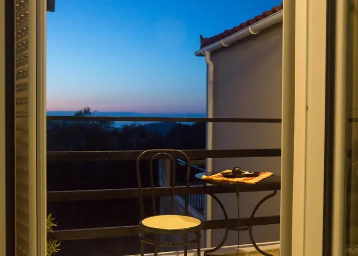 Hotel Filippion Mantzavináta