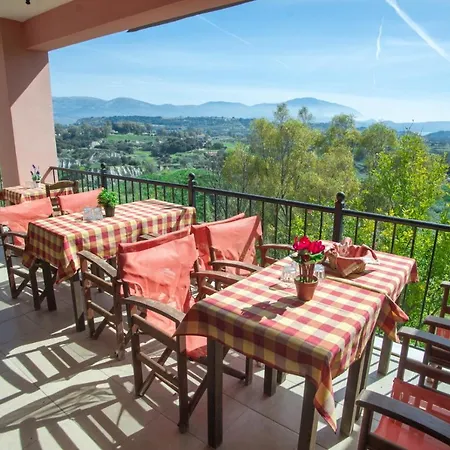 Filippion מלון 2*