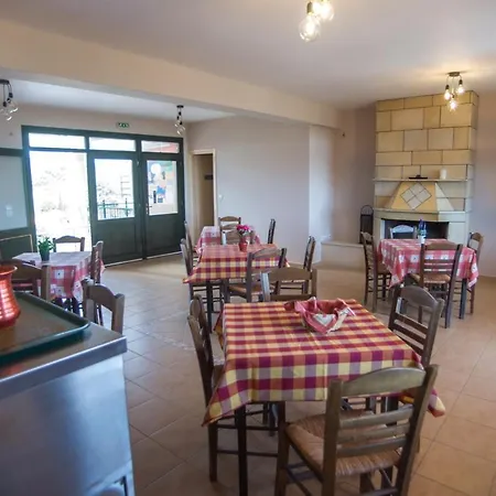 מלון Filippion 2*