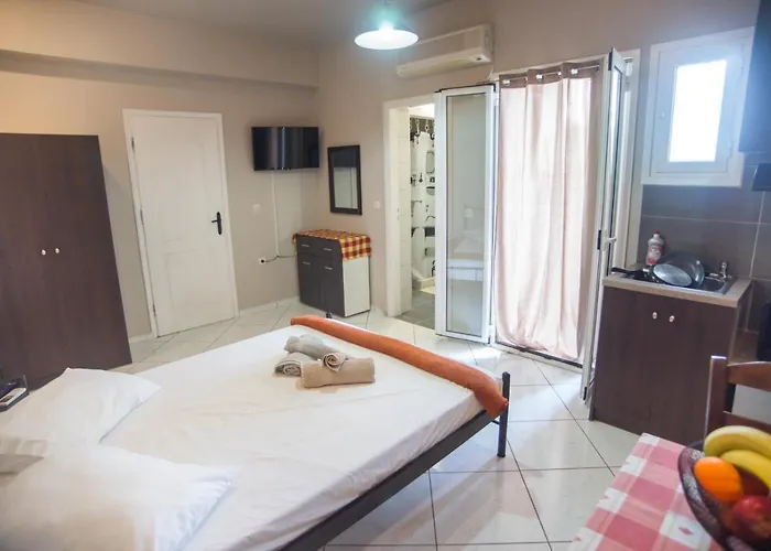 Filippion מלון Mantzavináta