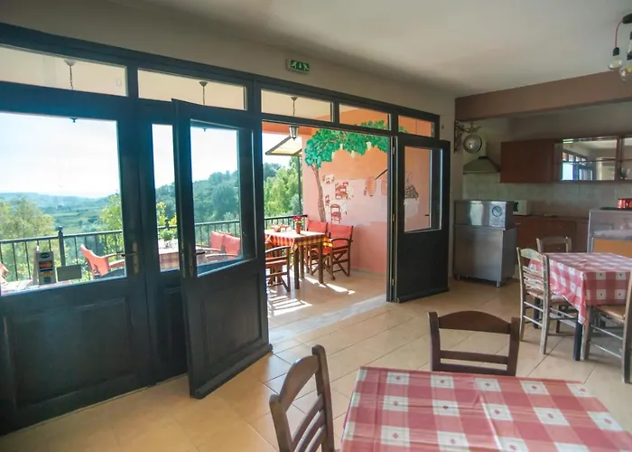 מלון Filippion 2*