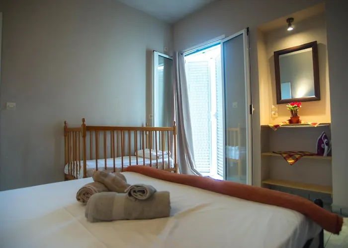 מלון Filippion Mantzavináta