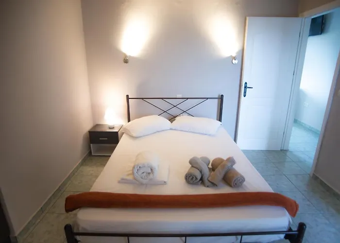 מלון Filippion Mantzavináta