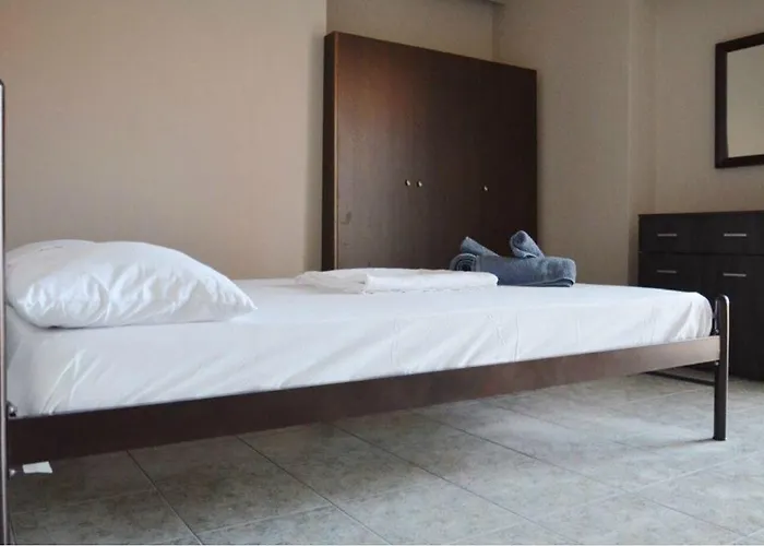 מלון Filippion Mantzavináta